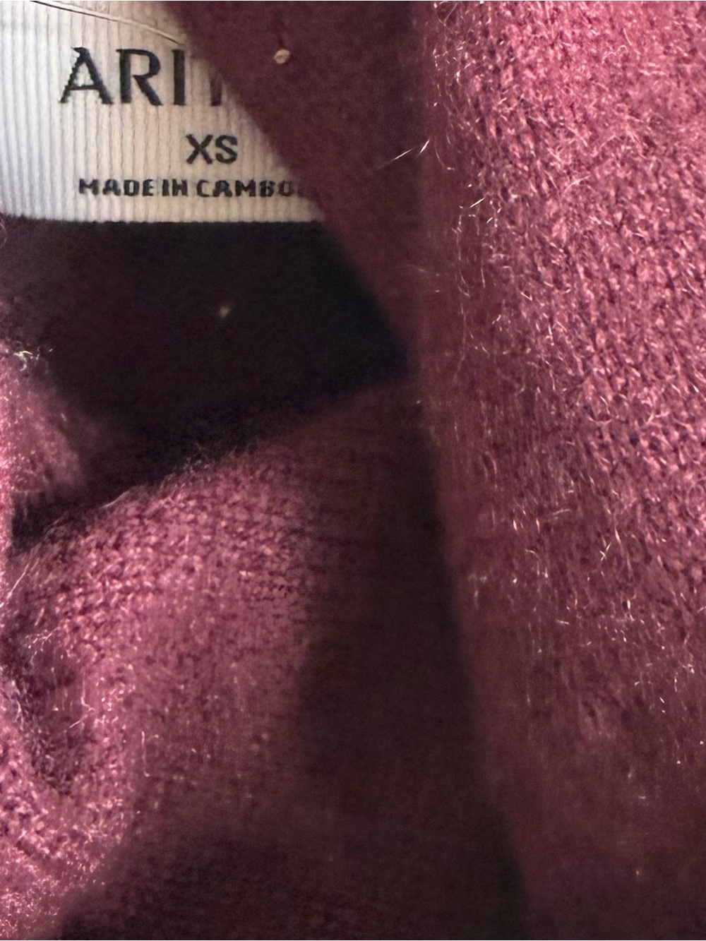 Aritzia Bare Cashmere Sleeveless Sweater - Picture 5 of 7